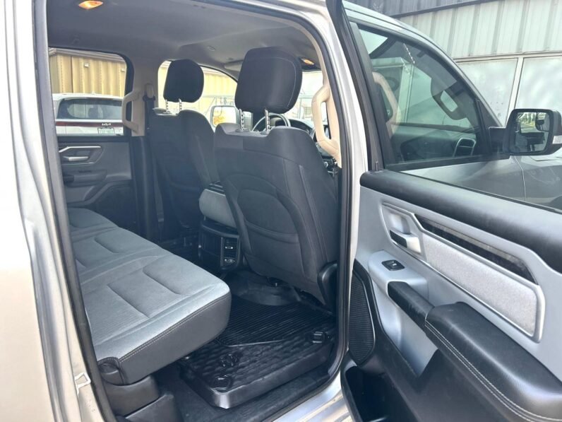
								2019 Dodge Ram 1500 BigHorn Crewcab 4×4 Pickup Truck full									
