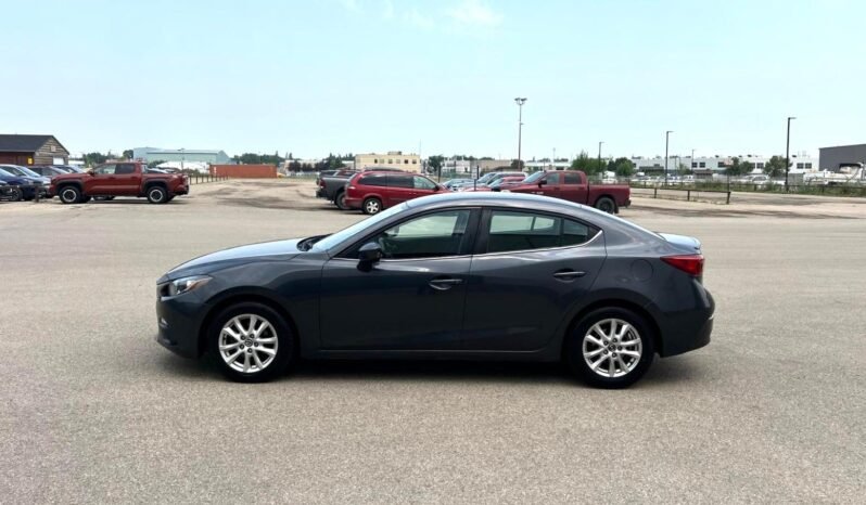 
								2015 Mazda3 Skyactiv Sedan full									