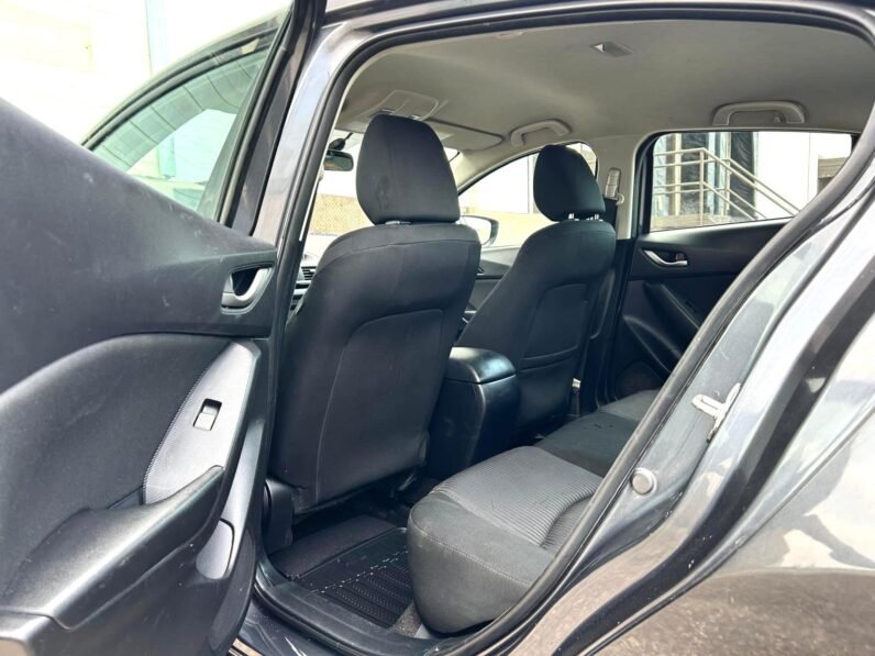 
								2015 Mazda3 Skyactiv Sedan full									