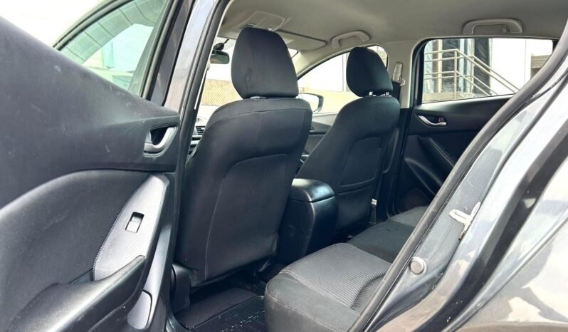
								2015 Mazda3 Skyactiv Sedan full									