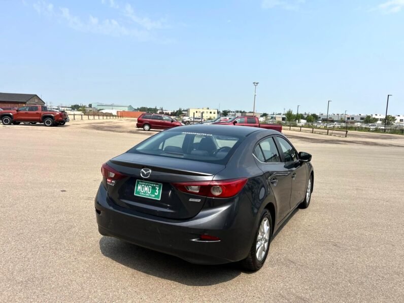
								2015 Mazda3 Skyactiv Sedan full									