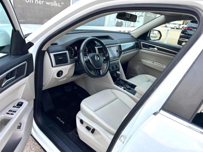 
								2019 Volkswagen Atlas AWD SUV full									
