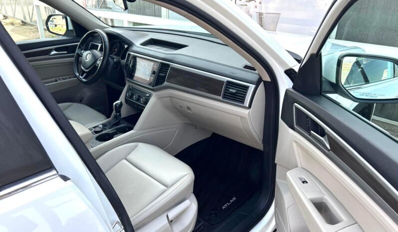 
								2019 Volkswagen Atlas AWD SUV full									