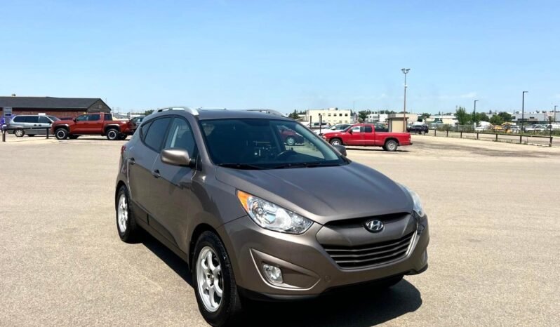 
								2013 Hyundai Tucson Limited AWD SUV. full									