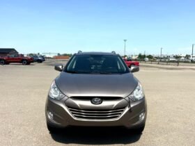 2013 Hyundai Tucson Limited AWD SUV.