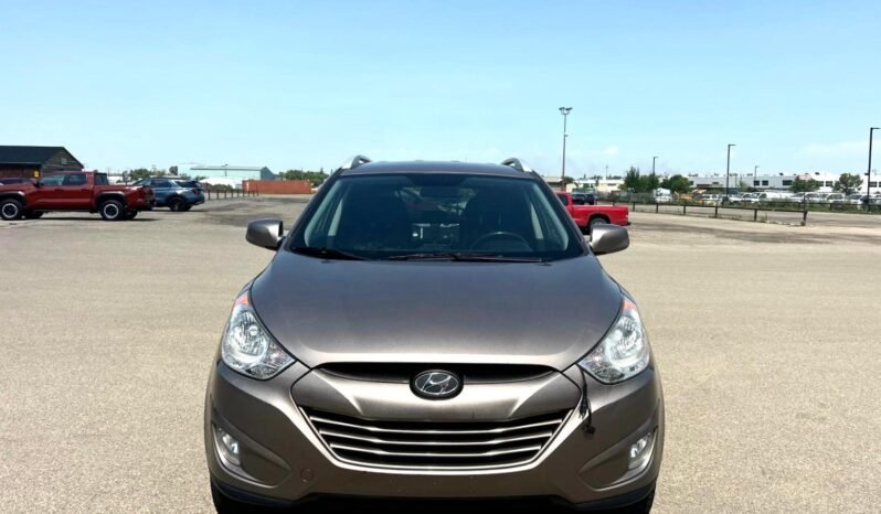 
								2013 Hyundai Tucson Limited AWD SUV. full									
