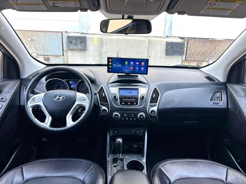 
								2013 Hyundai Tucson Limited AWD SUV. full									