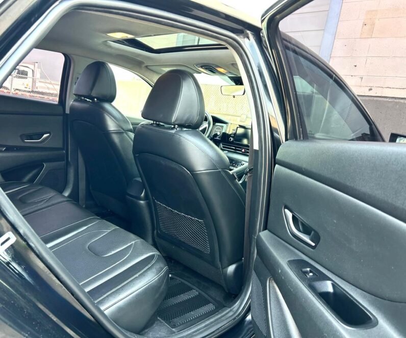 
								2021 Hyundai Elantra Hybrid Limited Sedan full									