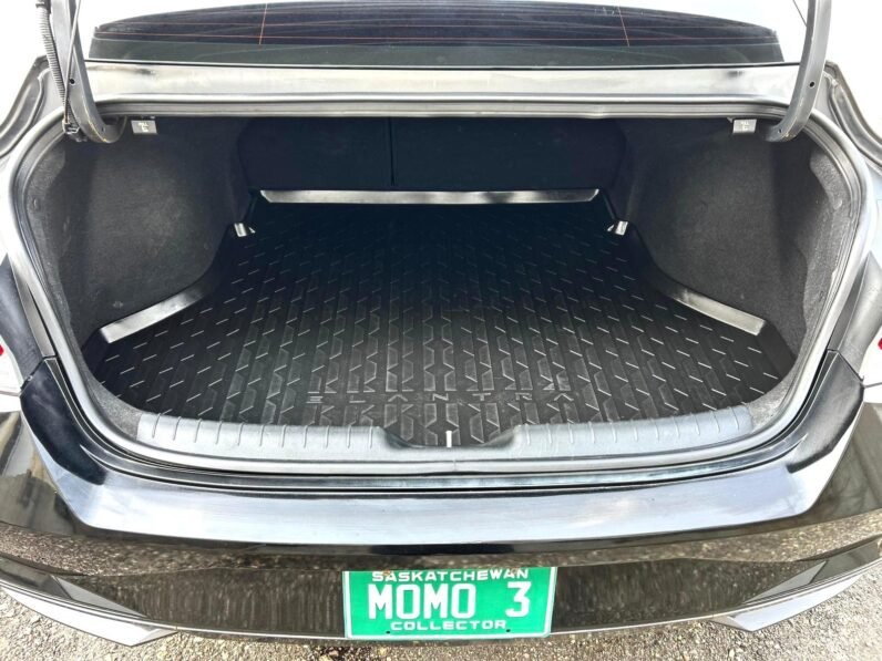 
								2021 Hyundai Elantra Hybrid Limited Sedan full									