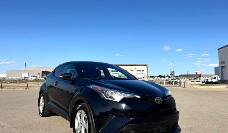 
								2018 Toyota C-HR XLE SUV full									