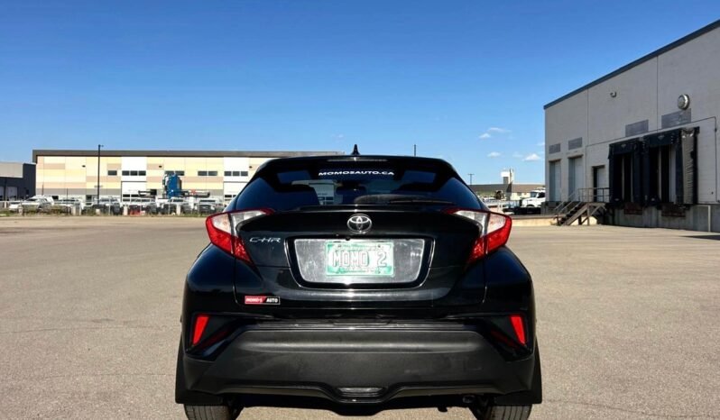 
								2018 Toyota C-HR XLE SUV full									