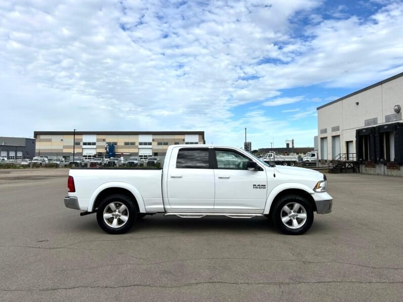 
								2019 Dodge Ram 1500 SLT Classic Crewcab 4×4 Pickup Truck. full									