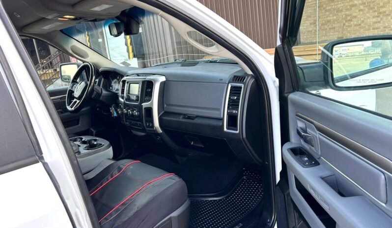 
								2019 Dodge Ram 1500 SLT Classic Crewcab 4×4 Pickup Truck. full									