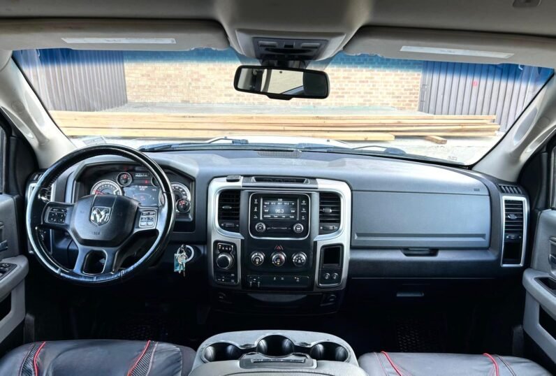 
								2019 Dodge Ram 1500 SLT Classic Crewcab 4×4 Pickup Truck. full									