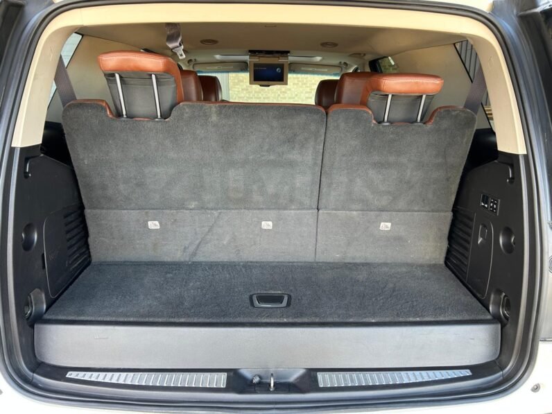 
								2015 Cadillac Escalade Premium AWD SUV full									