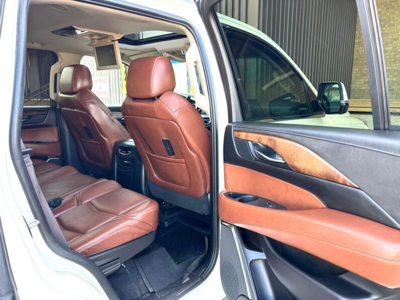 
								2015 Cadillac Escalade Premium AWD SUV full									