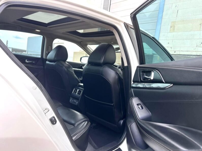 
								2019 Nissan Maxima SL Sedan full									