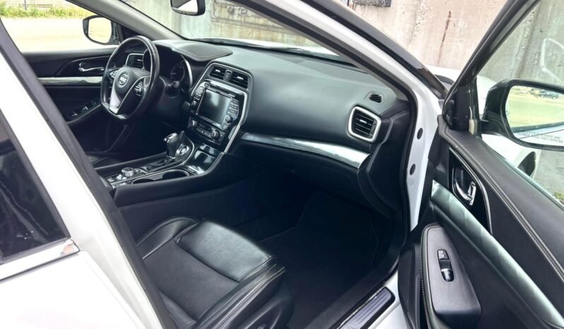 
								2019 Nissan Maxima SL Sedan full									