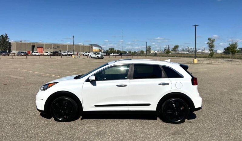 
								2018 Kia Niro Hybrid SX Touring SUV full									