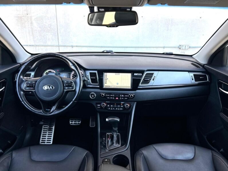 
								2018 Kia Niro Hybrid SX Touring SUV full									