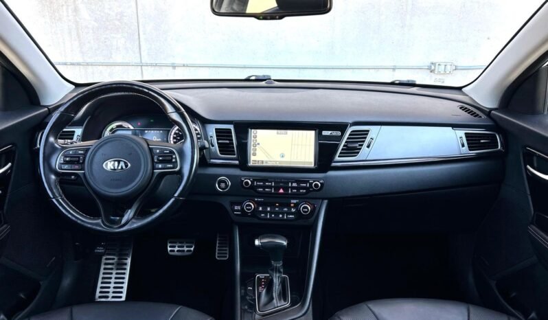 
								2018 Kia Niro Hybrid SX Touring SUV full									