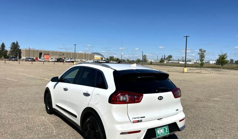 
								2018 Kia Niro Hybrid SX Touring SUV full									