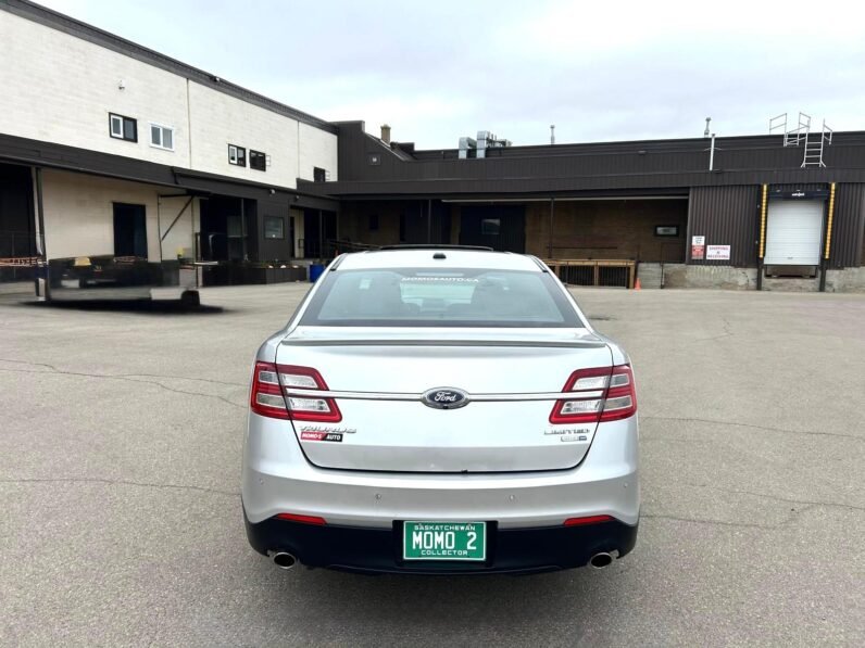
								2016 Ford Taurus Limited AWD Sedan full									