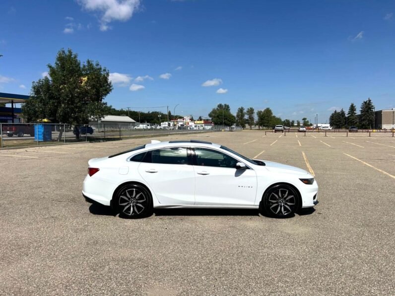 
								2017 Chevrolet Malibu LT Sedan full									