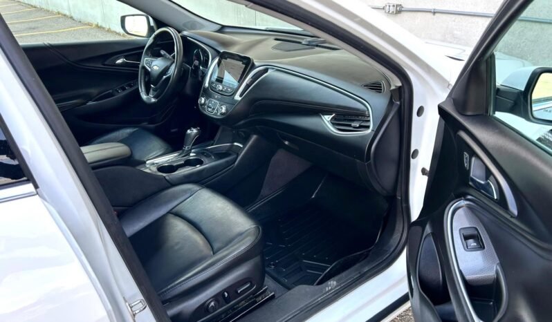 
								2017 Chevrolet Malibu LT Sedan full									
