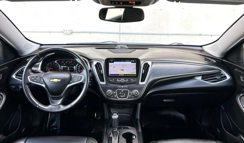 
								2017 Chevrolet Malibu LT Sedan full									