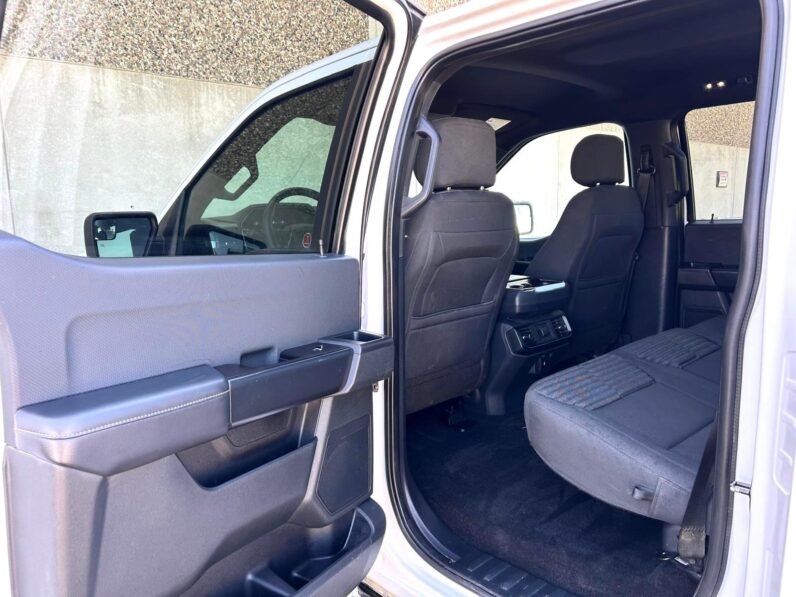 
								2021 Ford F-150 STX Crewcab 4×4 Pickup Truck full									