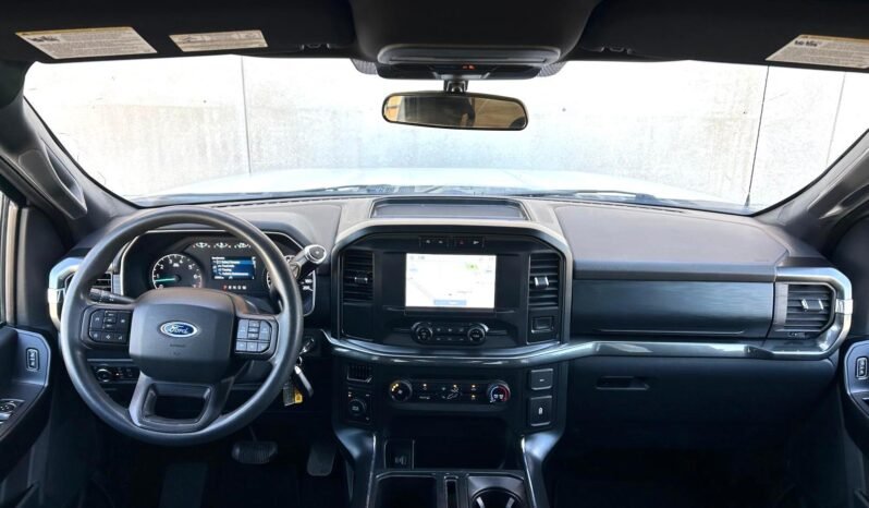 
								2021 Ford F-150 STX Crewcab 4×4 Pickup Truck full									