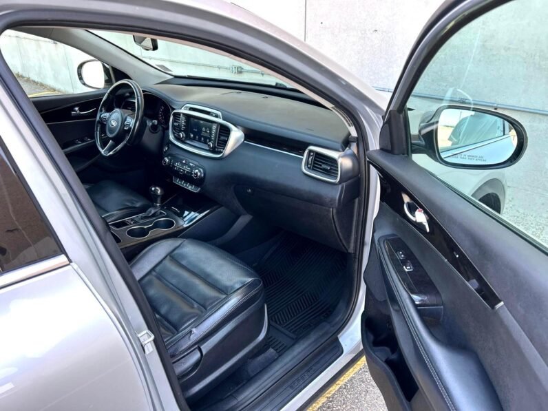 
								2017 Kia Sorento EX AWD SUV full									