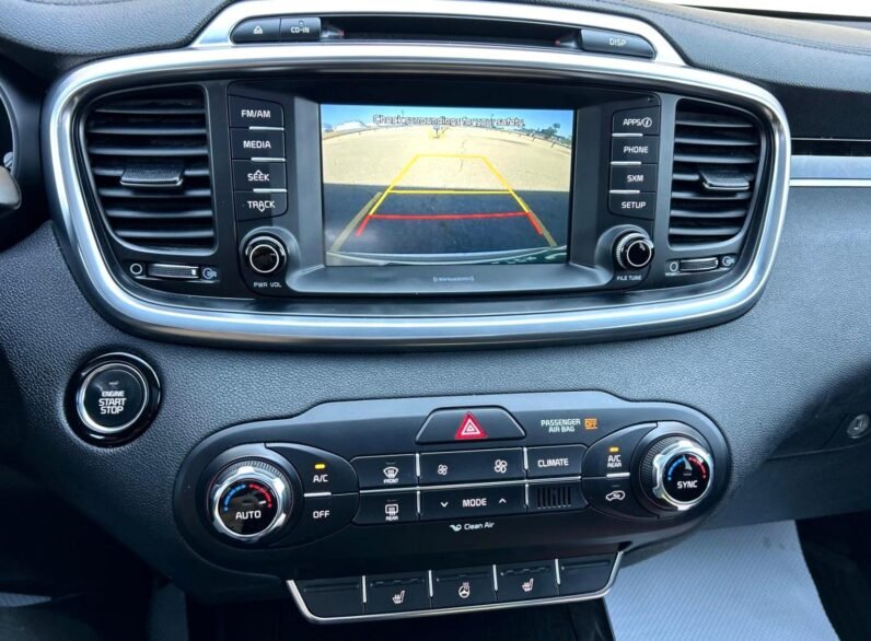 
								2017 Kia Sorento EX AWD SUV full									