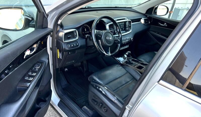 
								2017 Kia Sorento EX AWD SUV full									