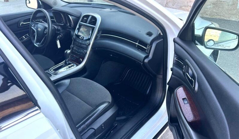 
								2013 Chevrolet Malibu LT Sedan full									