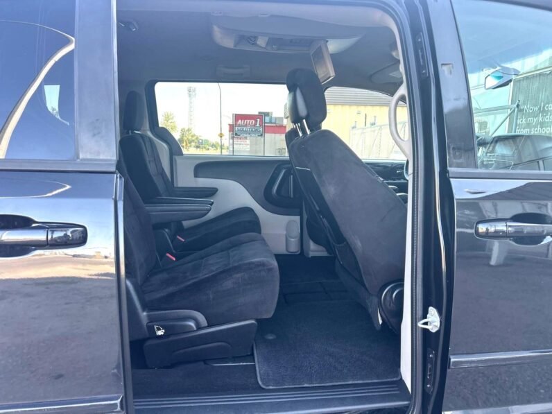 
								2014 Dodge Grand Caravan SE Minivan full									
