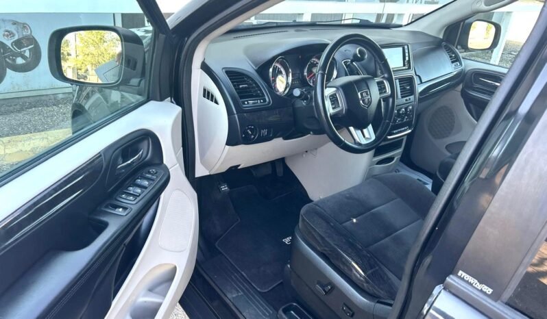 
								2014 Dodge Grand Caravan SE Minivan full									