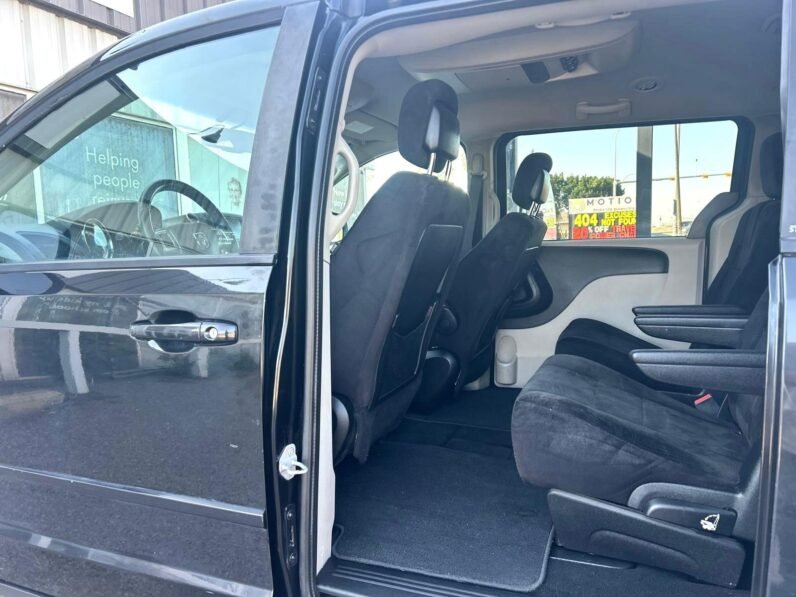 
								2014 Dodge Grand Caravan SE Minivan full									