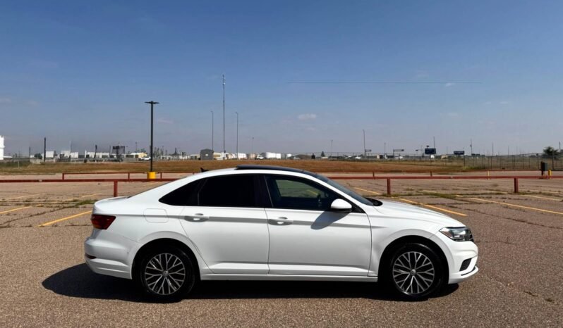 
								2019 Volkswagen Jetta Highline Sedan full									