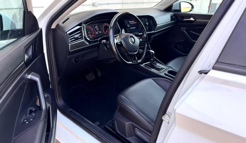 
								2019 Volkswagen Jetta Highline Sedan full									