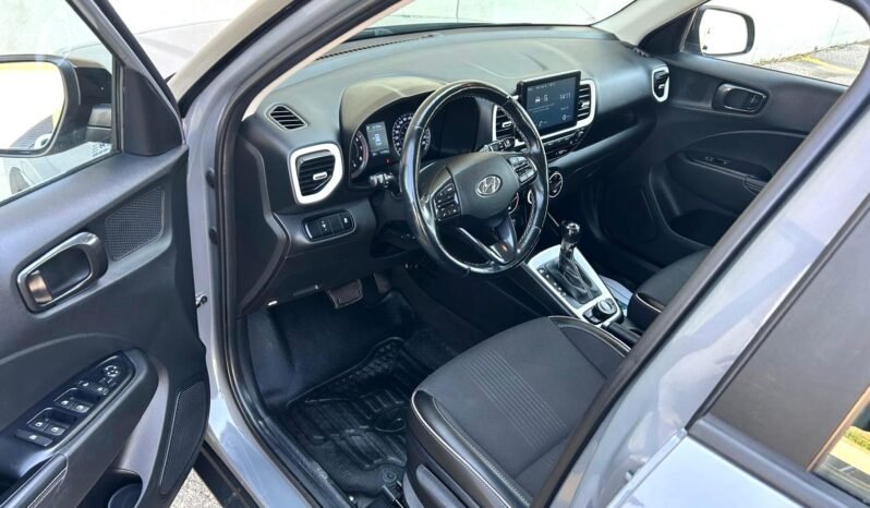 
								2021 Hyundai Venue Trend Hatchback full									