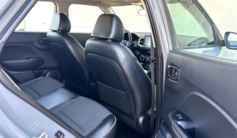 
								2021 Hyundai Venue Trend Hatchback full									