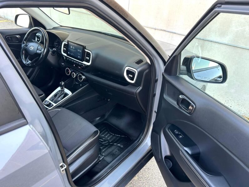 
								2021 Hyundai Venue Trend Hatchback full									