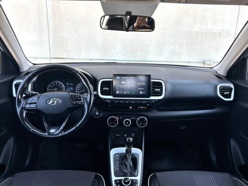 
								2021 Hyundai Venue Trend Hatchback full									