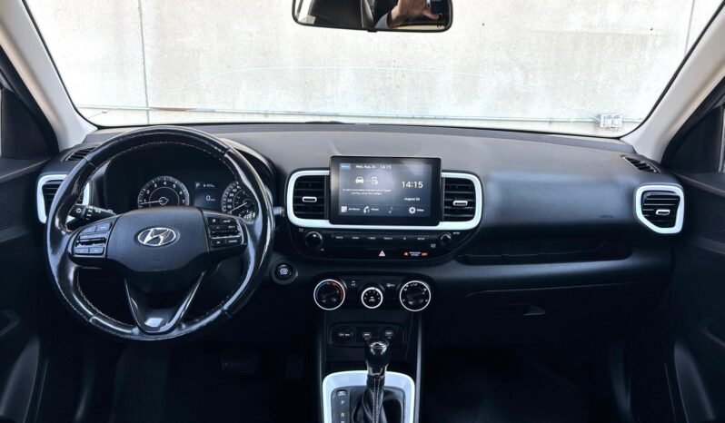 
								2021 Hyundai Venue Trend Hatchback full									