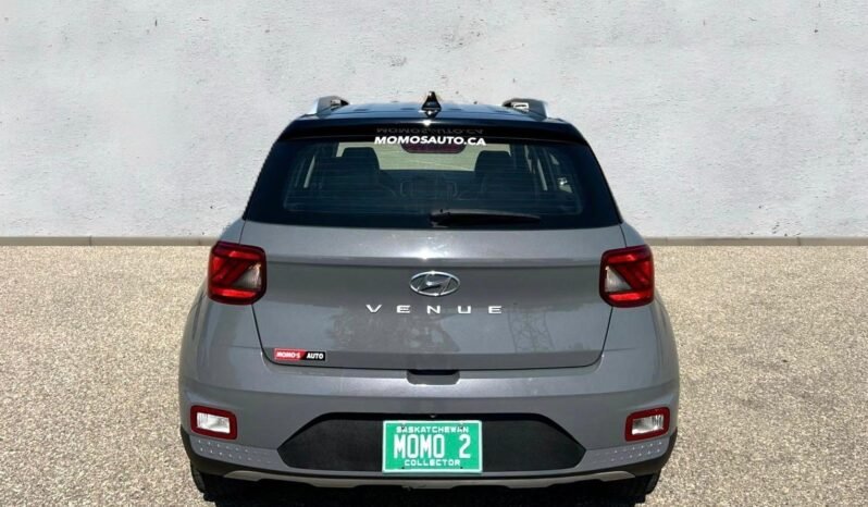 
								2021 Hyundai Venue Trend Hatchback full									