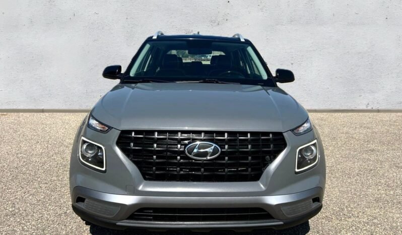 
								2021 Hyundai Venue Trend Hatchback full									