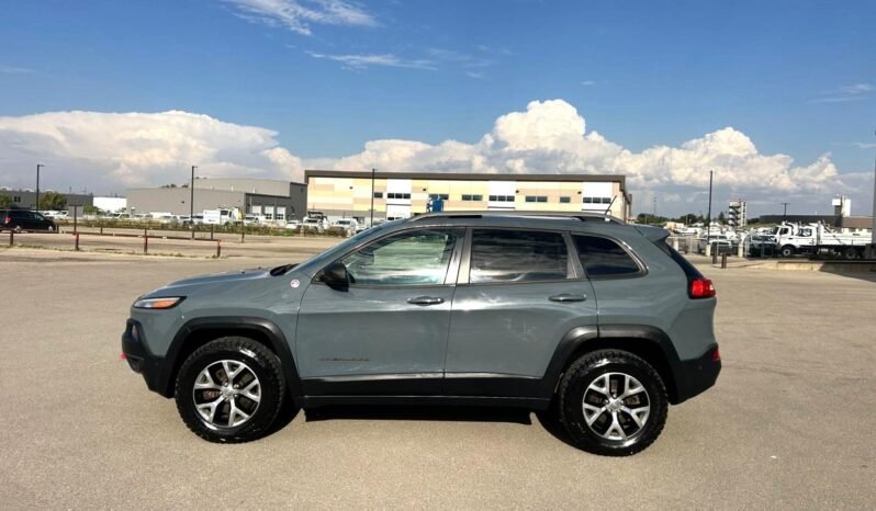 
								2014 Jeep Cherokee TrailHawk 4×4 SUV full									