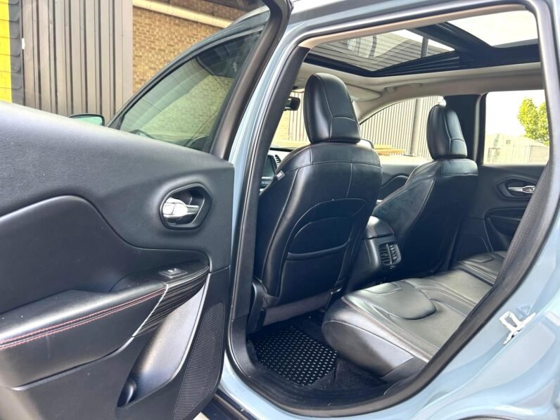 
								2014 Jeep Cherokee TrailHawk 4×4 SUV full									